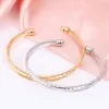 Light luxury copper-plated 18k gold-plated bracelet, with a high-end feel and a niche style. This bracelet is versatile and does not fade. Wholesale from a jewelry manufacturer details Picture